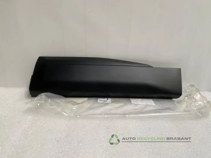 Cadre portière Peugeot 2008