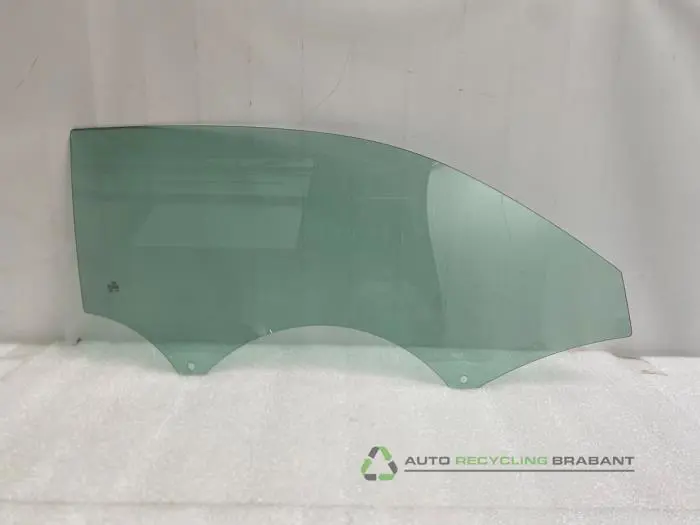Vitre portière 2portes droite Audi A1