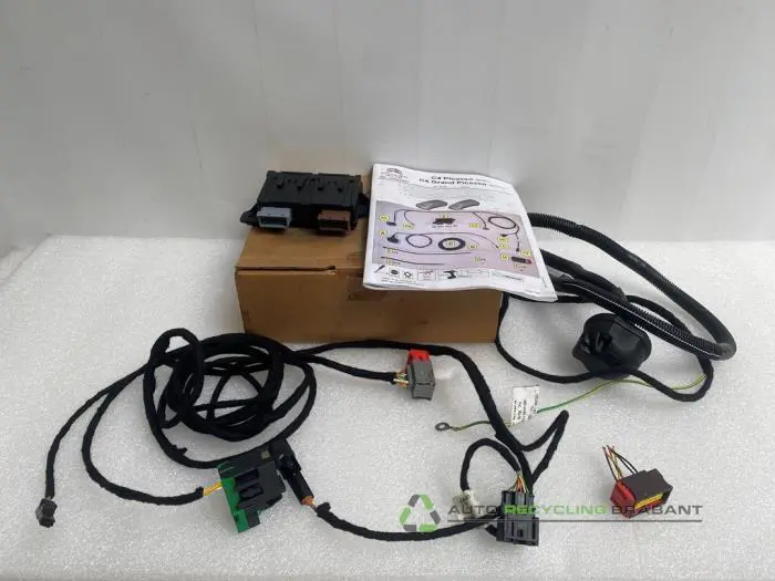 Kit câble crochet de traction Citroen C4 Picasso