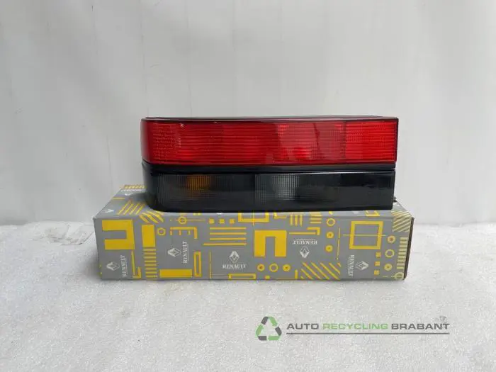 Achterlicht links Renault R25
