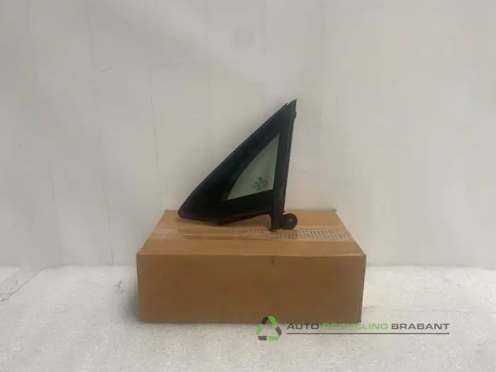 Vitre triangulaire avant gauche Volkswagen Passat