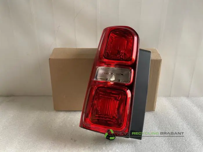 Achterlicht links Citroen Jumpy