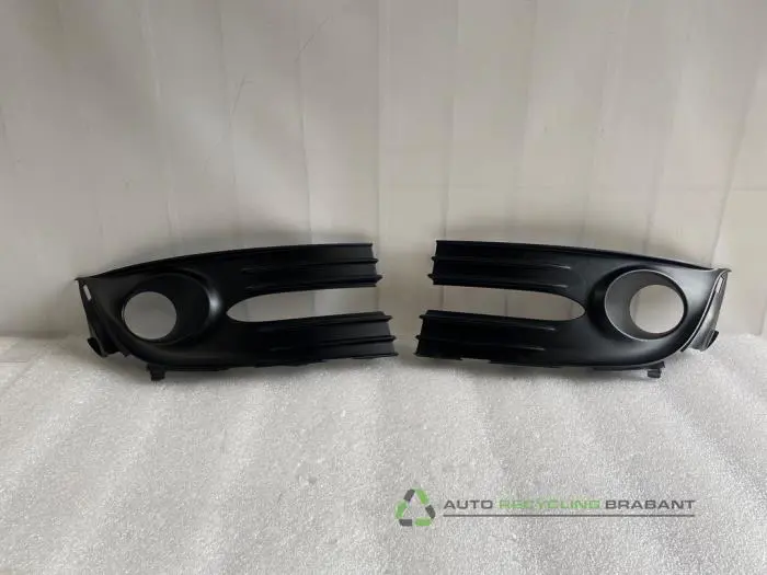 Bande décorative - b10d90f5-0a9e-49a4-8e86-8569bc9e47e1.jpg