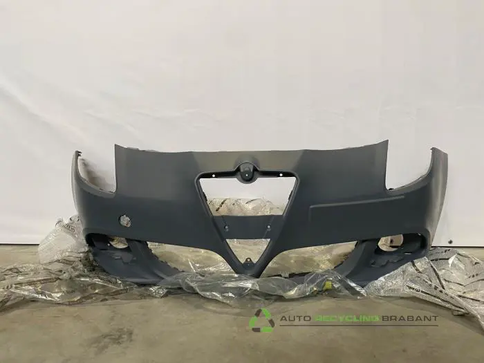Voorbumper Alfa Romeo Giulietta Voorbumper Alfa Romeo Giulietta