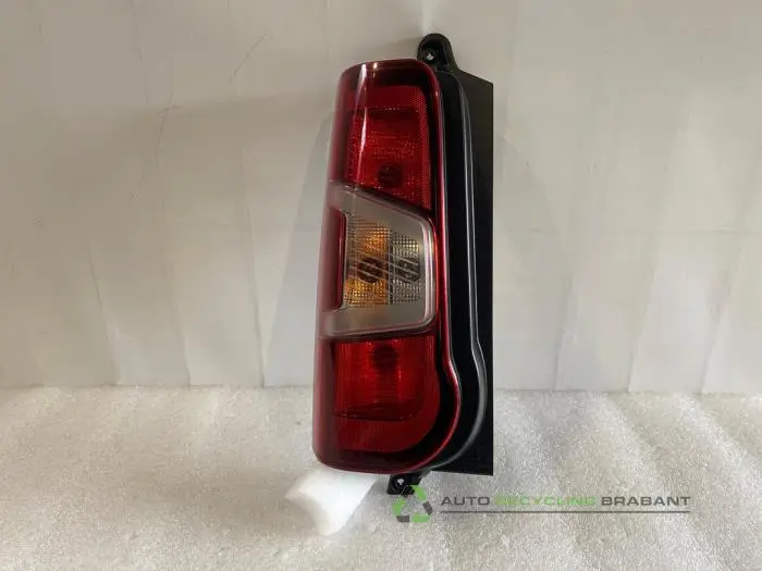 Achterlicht links Opel Combo