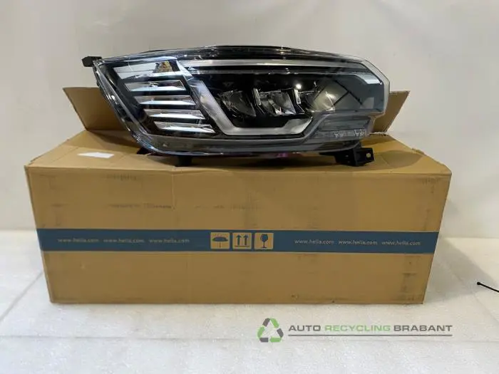 Koplamp rechts Renault Trafic Koplamp rechts Renault Trafic