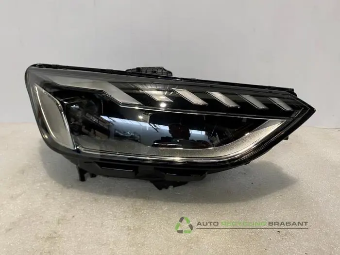 Koplamp rechts Audi A4 Koplamp rechts Audi A4