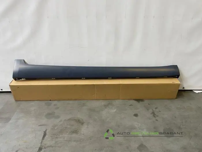 Zijskirt rechts Citroen DS5 Zijskirt rechts Citroen DS5