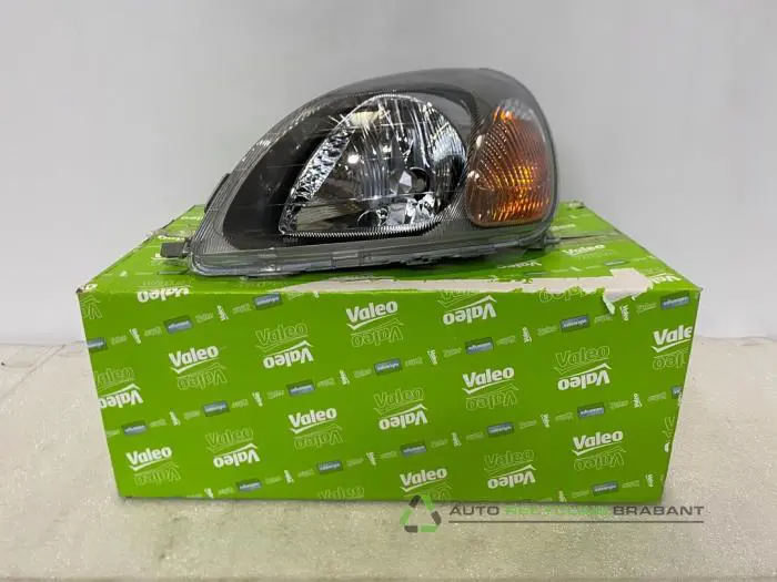 Koplamp links Toyota Yaris Koplamp links Toyota Yaris