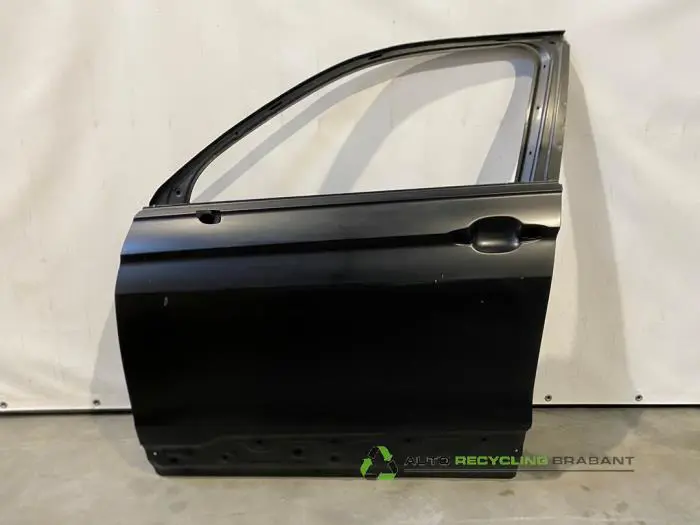 Portier 4Deurs links-voor Volkswagen Tiguan Portier 4Deurs links-voor Volkswagen Tiguan