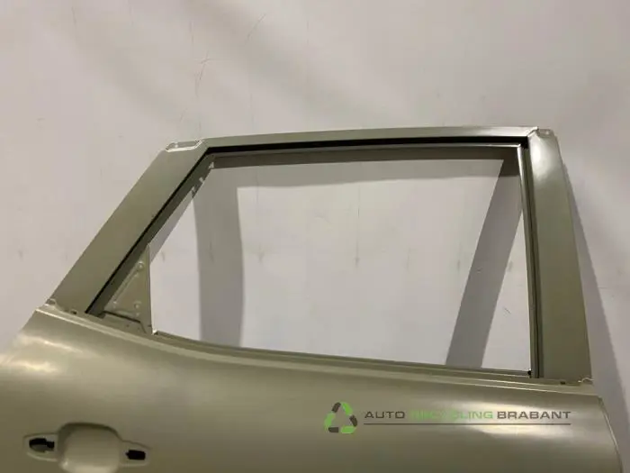 Rear door 4-door, right - 1d7ba134-eb34-4f13-bf85-63605cc52682.jpg