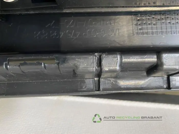 Achterbumper - 511b3c34-c900-482a-bf13-c189f40447b3.jpg