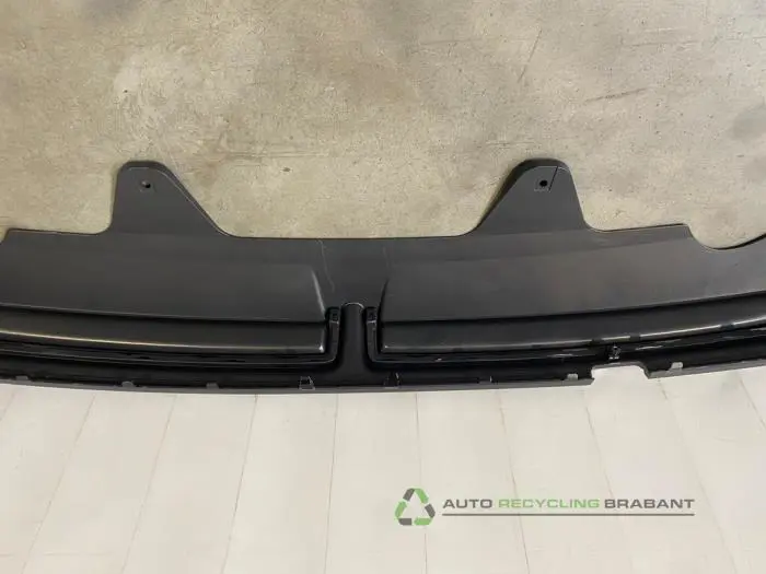 Spoiler achterbumper - aaa8e606-ac7b-4c89-aa84-08f3706b0a87.jpg