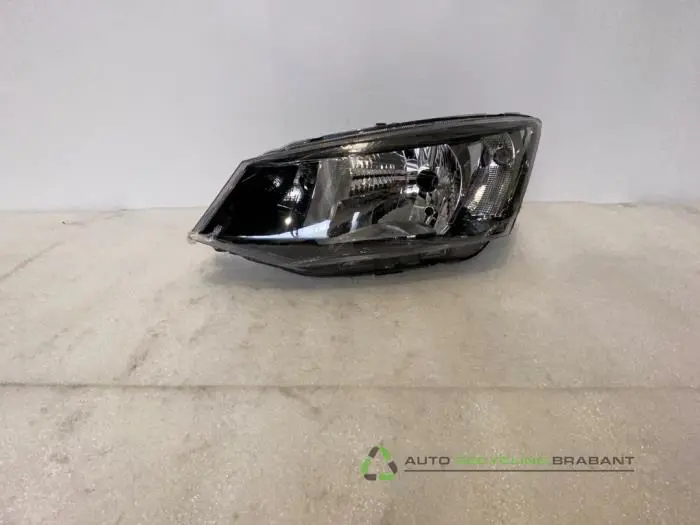 Koplamp links - 43b1b9e6-9942-4c94-9115-72a7c4a250c6.jpg