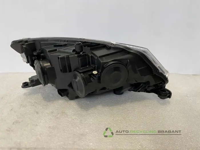 Koplamp links - 80d6d70f-8721-4651-82fb-ab4ed1ccd099.jpg