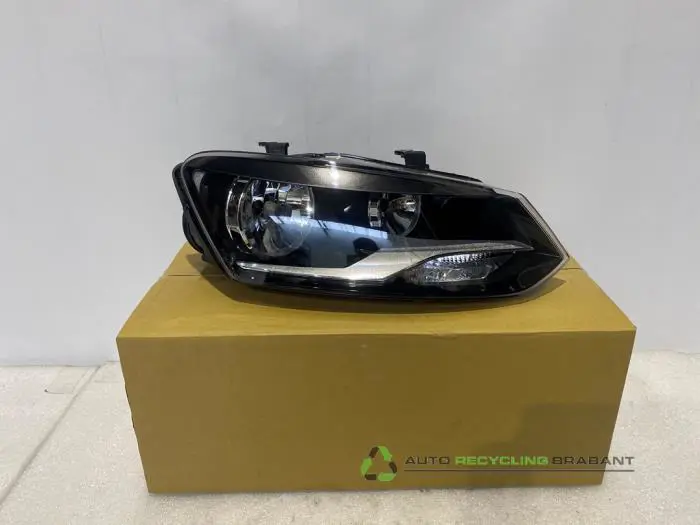 Koplamp rechts Volkswagen Polo