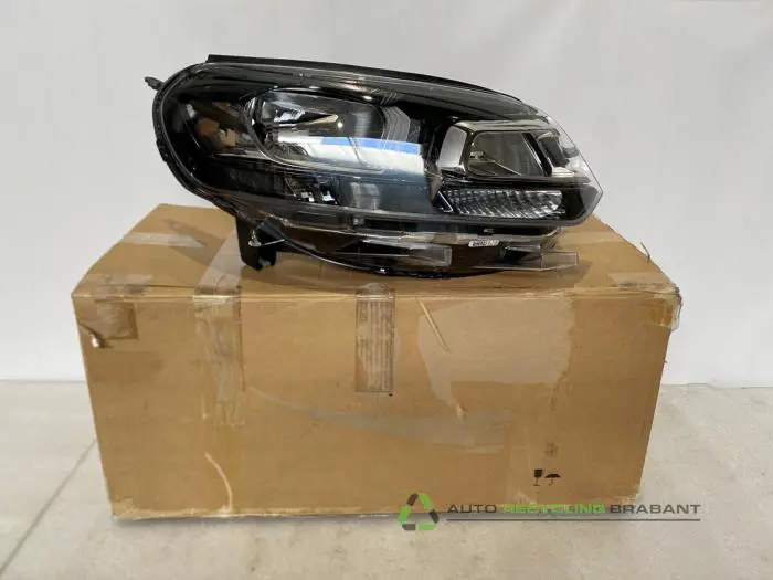 Koplamp rechts Opel Vivaro Koplamp rechts Opel Vivaro