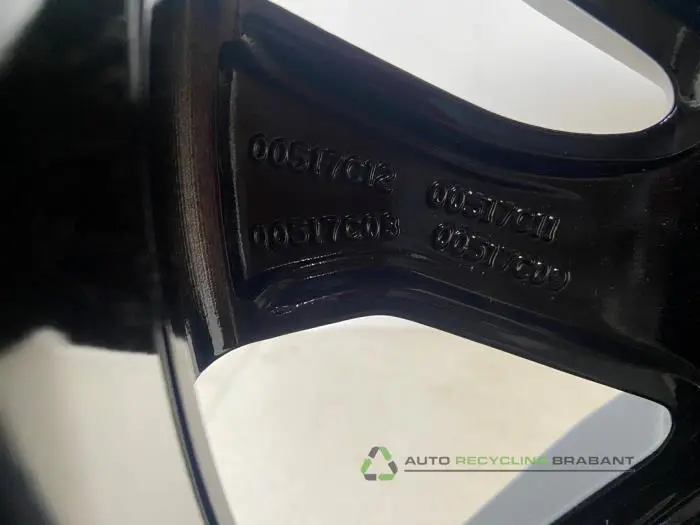 Wheel - 3ac599f4-7bdf-4984-be89-8f0c9f1bd820.jpg