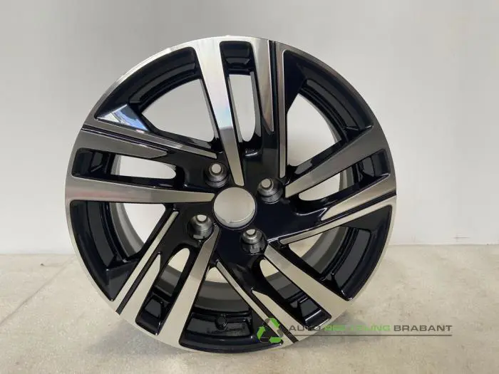 Wheel - 5cb24859-69e0-4d24-acc1-2cfe0c5be885.jpg