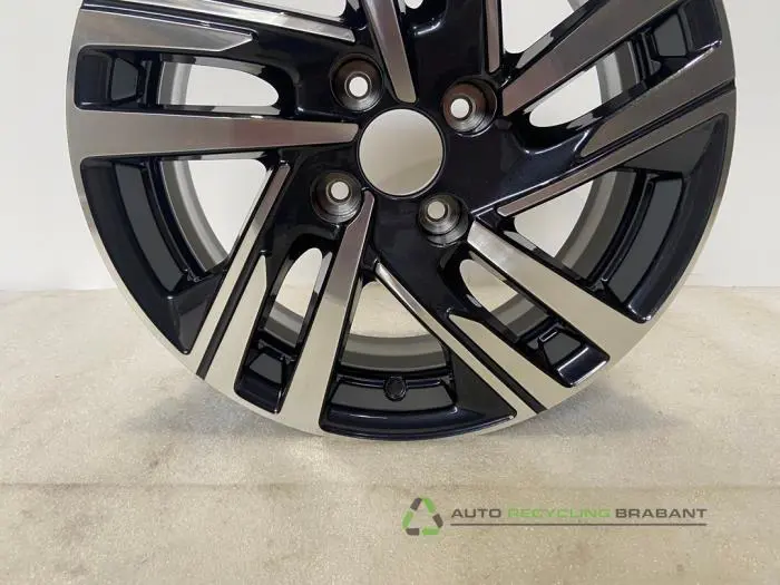 Wheel - cb40bd01-5b74-4b76-b210-37be4ca7c1fd.jpg