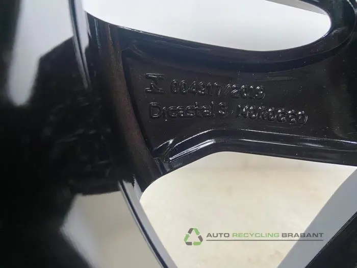 Wheel - ddd53b33-da33-47b2-a2b1-150e7dc99482.jpg