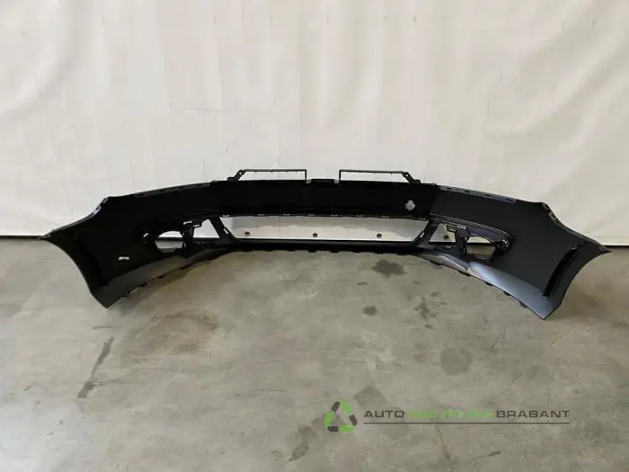 Pare-chocs avant - 0bc6f1d4-7ece-4932-8a83-fbdf318d431d.jpg