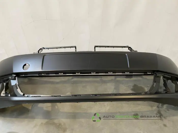 Pare-chocs avant - 2c7338ce-3bce-4bbb-a7e7-c955d14874df.jpg