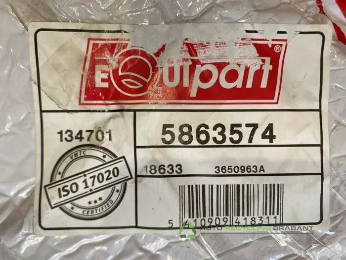 Pare-chocs avant - a693f11d-7814-423b-82d5-394bdca3212d.jpg