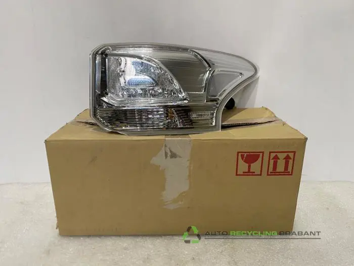 Achterlicht rechts Mitsubishi Outlander Achterlicht rechts Mitsubishi Outlander