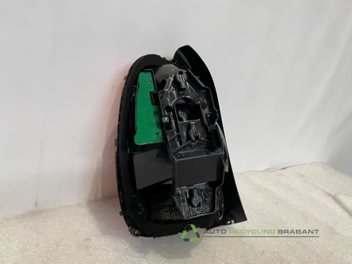 Rücklicht rechts - 68ec26b4-63e3-42bc-87cb-c4b71436a27d.jpg