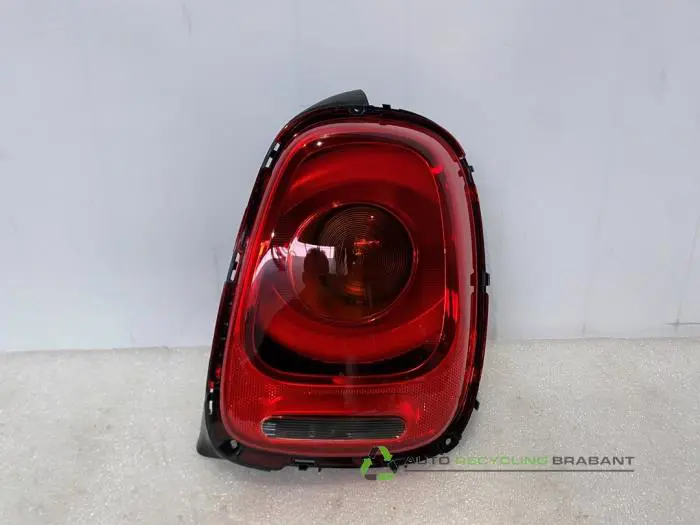 Rücklicht rechts - fadb5b76-9657-403f-ae3f-877ac3abdc2f.jpg