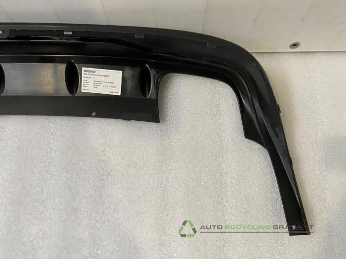 Diffuser rear bumper - 4cac1cd3-639f-42d6-b26b-2631dfc87b3c.jpg