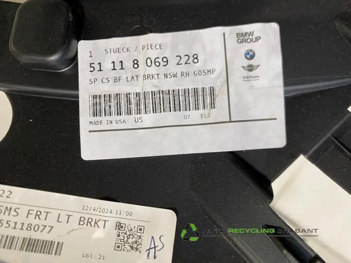 Support pare-chocs avant droit - 3934f723-10e4-4703-87d9-bc1c4478fe36.jpg