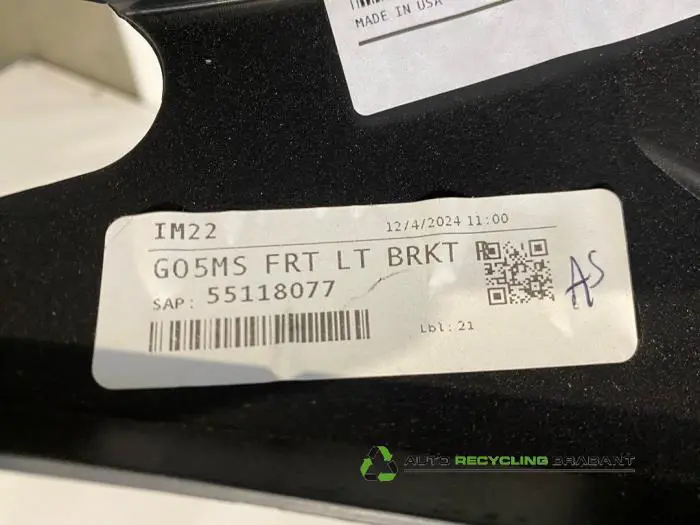 Support pare-chocs avant droit - f08b2def-513e-48f2-916b-0e1007aa0932.jpg