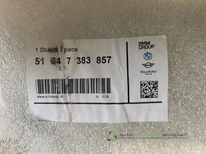 Headlight frame, left - e4ee04b0-5ca3-4fa9-8e87-732f21c79459.jpg