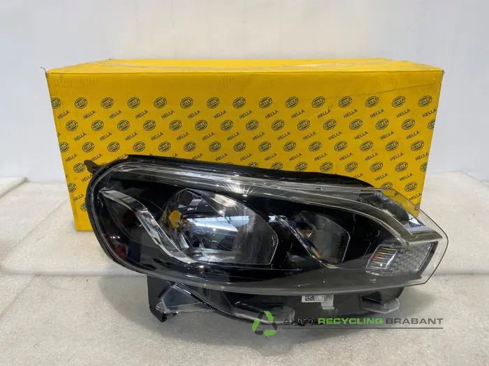 Koplamp rechts Toyota Pro-Ace Koplamp rechts Toyota Pro-Ace