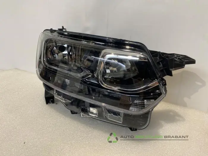 Scheinwerfer rechts - 4d5406ff-2190-4857-a92c-bd89a38732b4.jpg