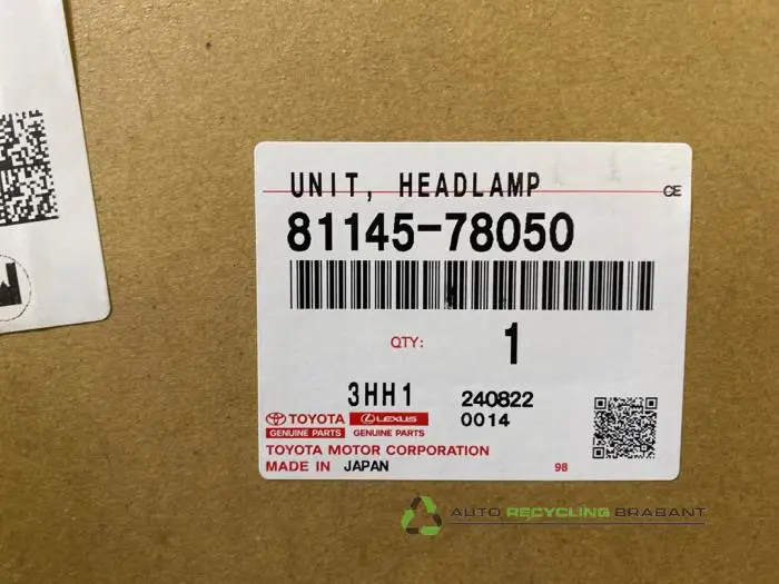 Koplamp rechts - 19b053f5-4c3b-4488-adfe-e9f0db0a191e.jpg