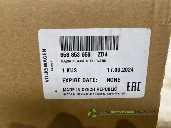 Grille - 22bd4be4-e3f5-4ae7-b91a-f688a89a1102.jpg