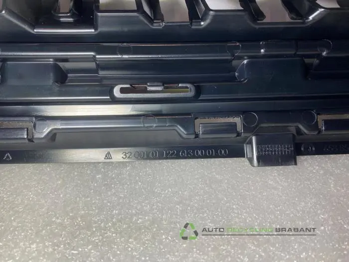 Grille - c1a5d714-f4e9-45c1-aede-0d27f4b0e16f.jpg