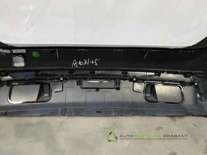 Achterbumper - 3a670bfe-6f3f-473a-ab8a-150535a2ee13.jpg