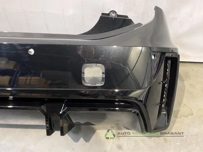 Achterbumper - 4d74c1dc-96cb-421c-8c9a-1dd4c4017935.jpg
