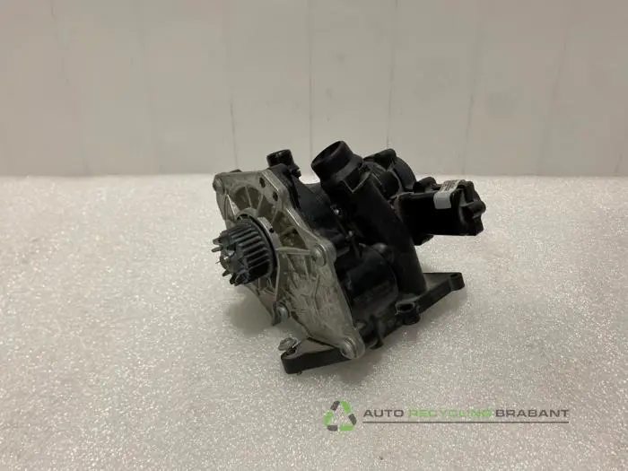 Extra waterpomp Volkswagen Golf Extra waterpomp Volkswagen Golf