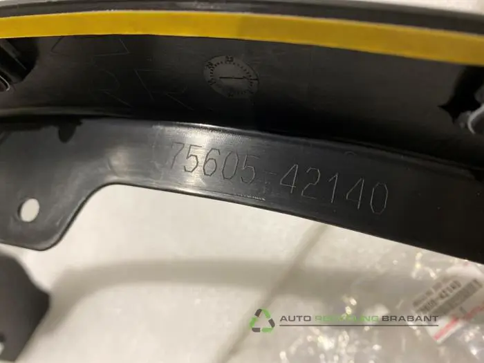 Cadre garde-boue - 87f084b8-3b60-4148-80ce-b5eba1f39603.jpg