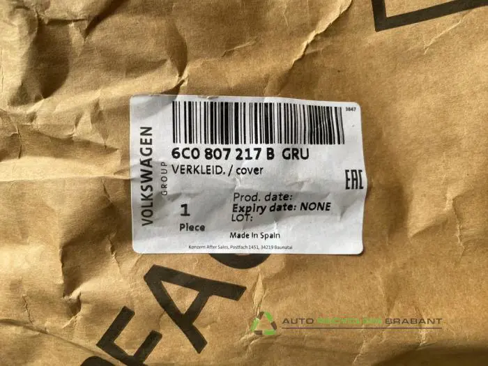 Pare-chocs avant - 8b86ec92-a3a3-4892-a12d-755995b70c38.jpg