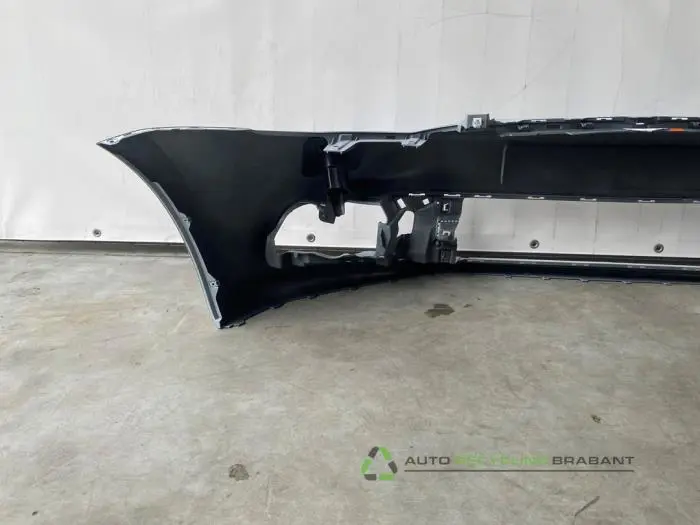 Pare-chocs avant - a09f9829-fb56-41b2-9d14-c3649fdfa55a.jpg