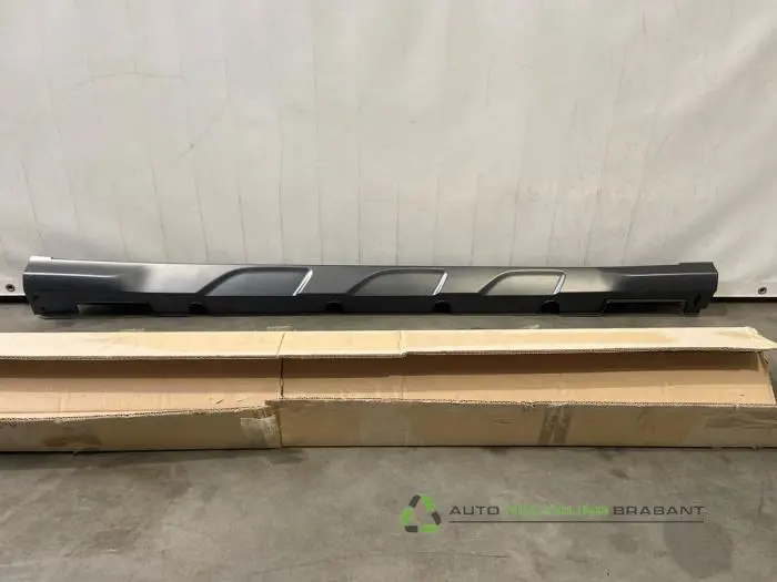 Zijskirt rechts Hyundai Kona Zijskirt rechts Hyundai Kona