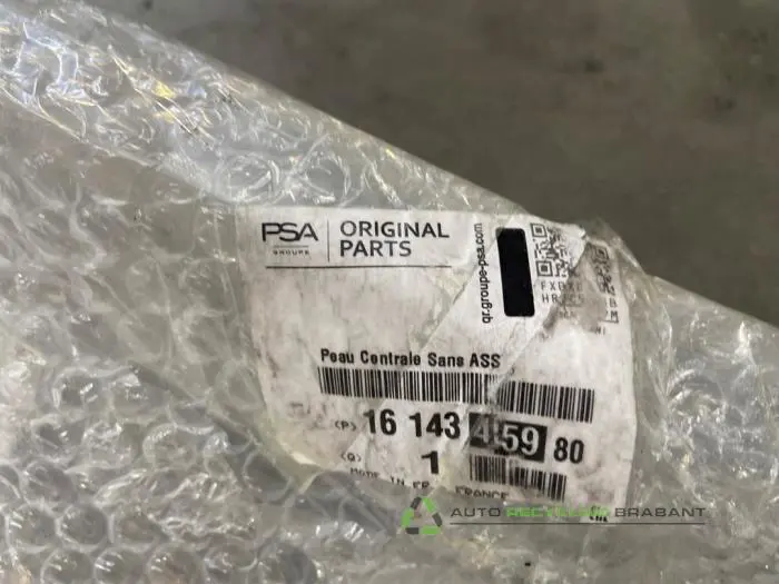 Pare-chocs arrière - 257b08b0-855e-4097-8db6-a8904643b896.jpg