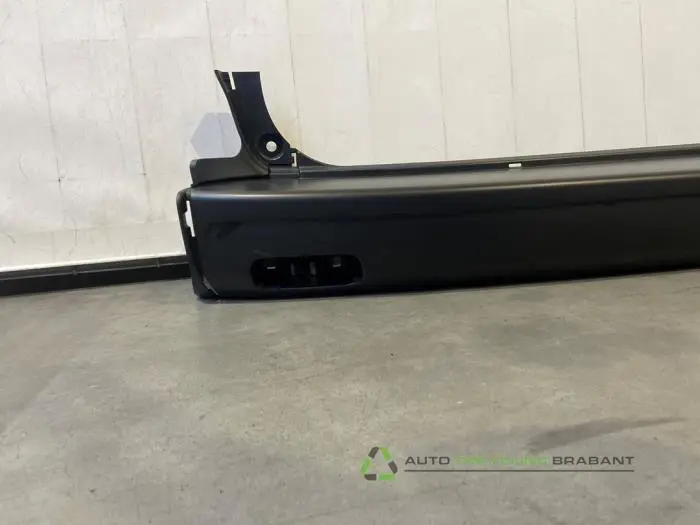 Pare-chocs arrière - 3dcc52f5-7abe-485b-a71d-23c14d5cca2f.jpg