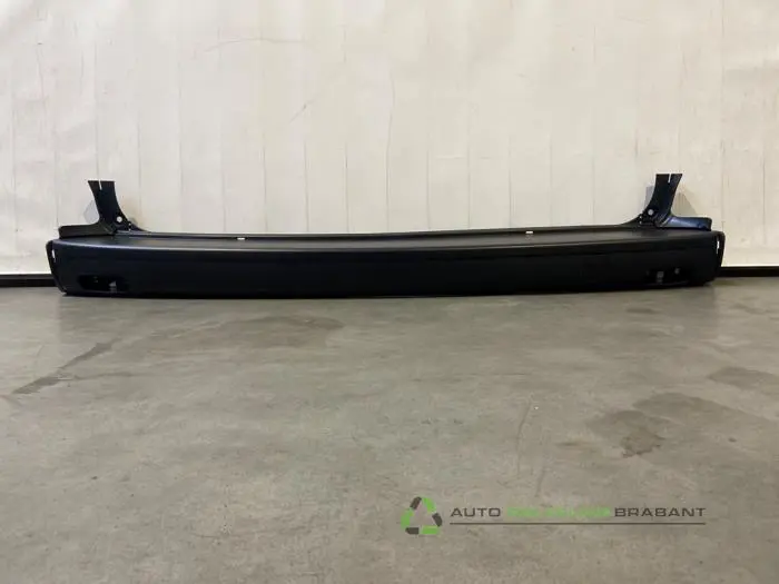 Pare-chocs arrière - 929304c6-7edb-42b0-b595-1bbdc2f1d210.jpg